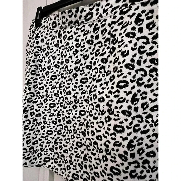 Sugar lips medium cheetah skirt - Picture 5 of 6